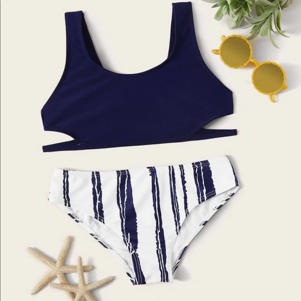 High-waisted girl’s bikini